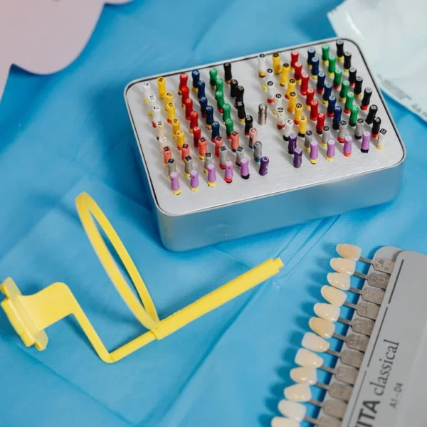 bonding czy licówki